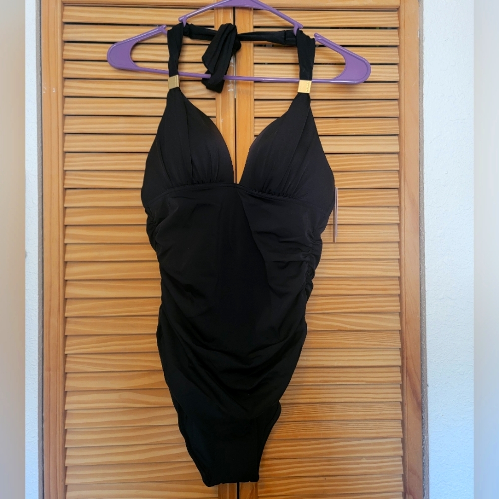 ✨️BNWT✨️ Victoria's Secret Ruched 1pc Push-up Swimsuit